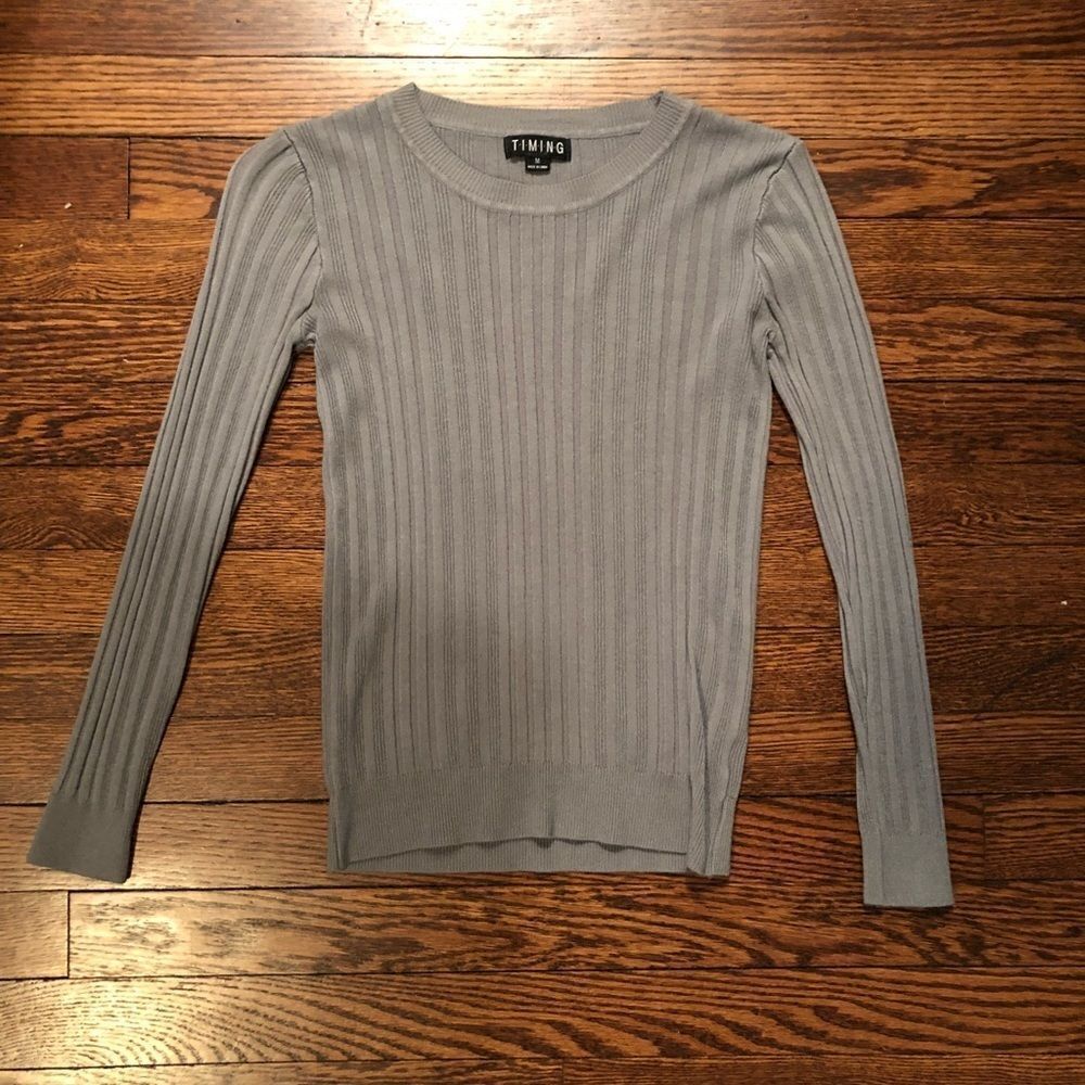 Cropped sweater - Picture 2 of 3